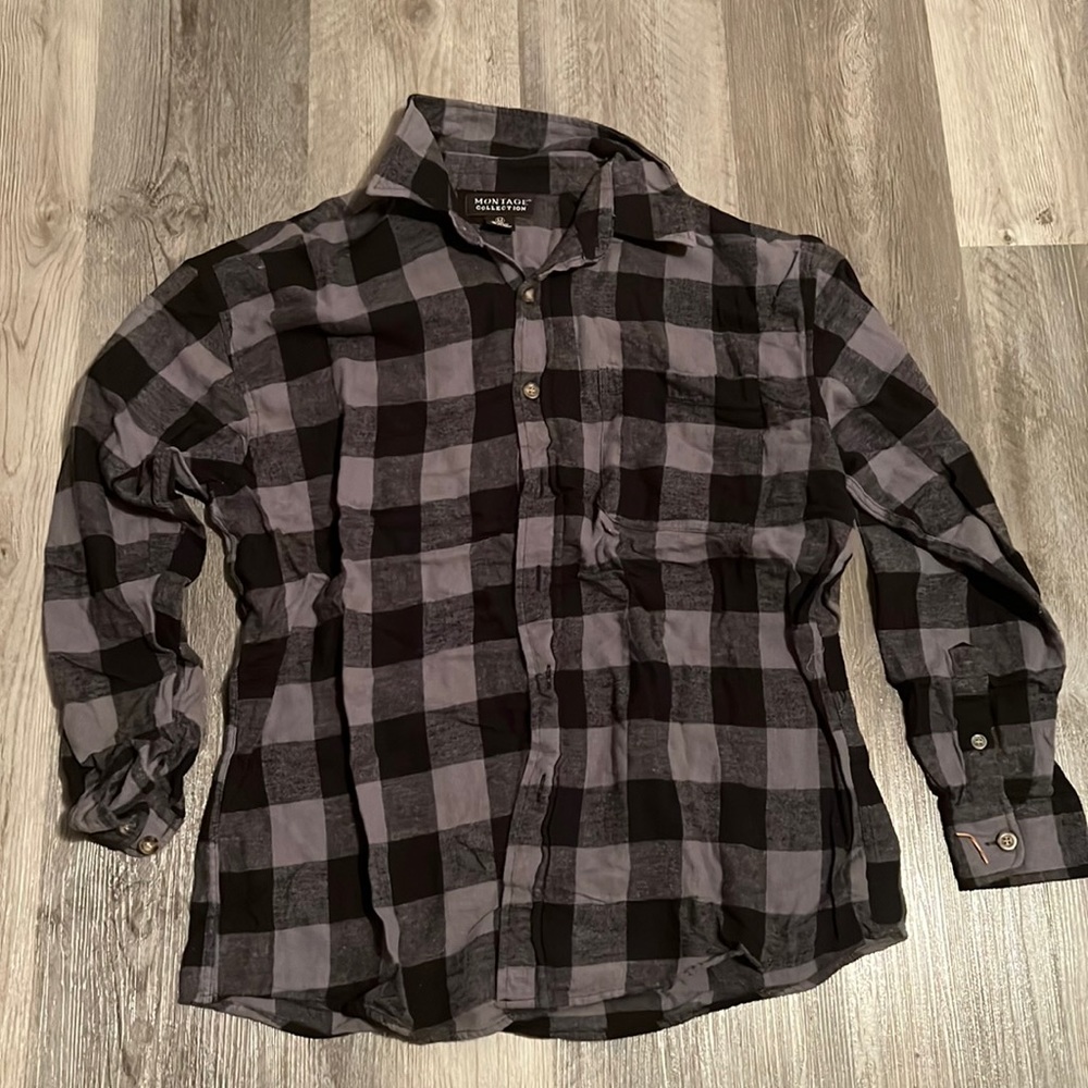 Montage🌹buttoned shirt🌹long sleeves🌹Medium for men